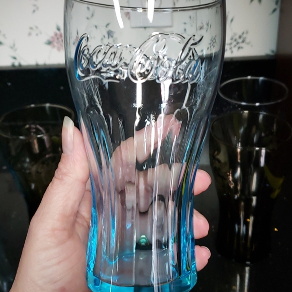 Vintage Set of 5 Coca Cola Glasses - Picture 4 of 4